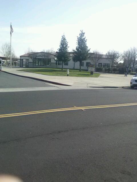 Edna Batey Elementary School | 9421 Stonebrook Dr #9429, Elk Grove, CA 95624, USA | Phone: (916) 714-5520