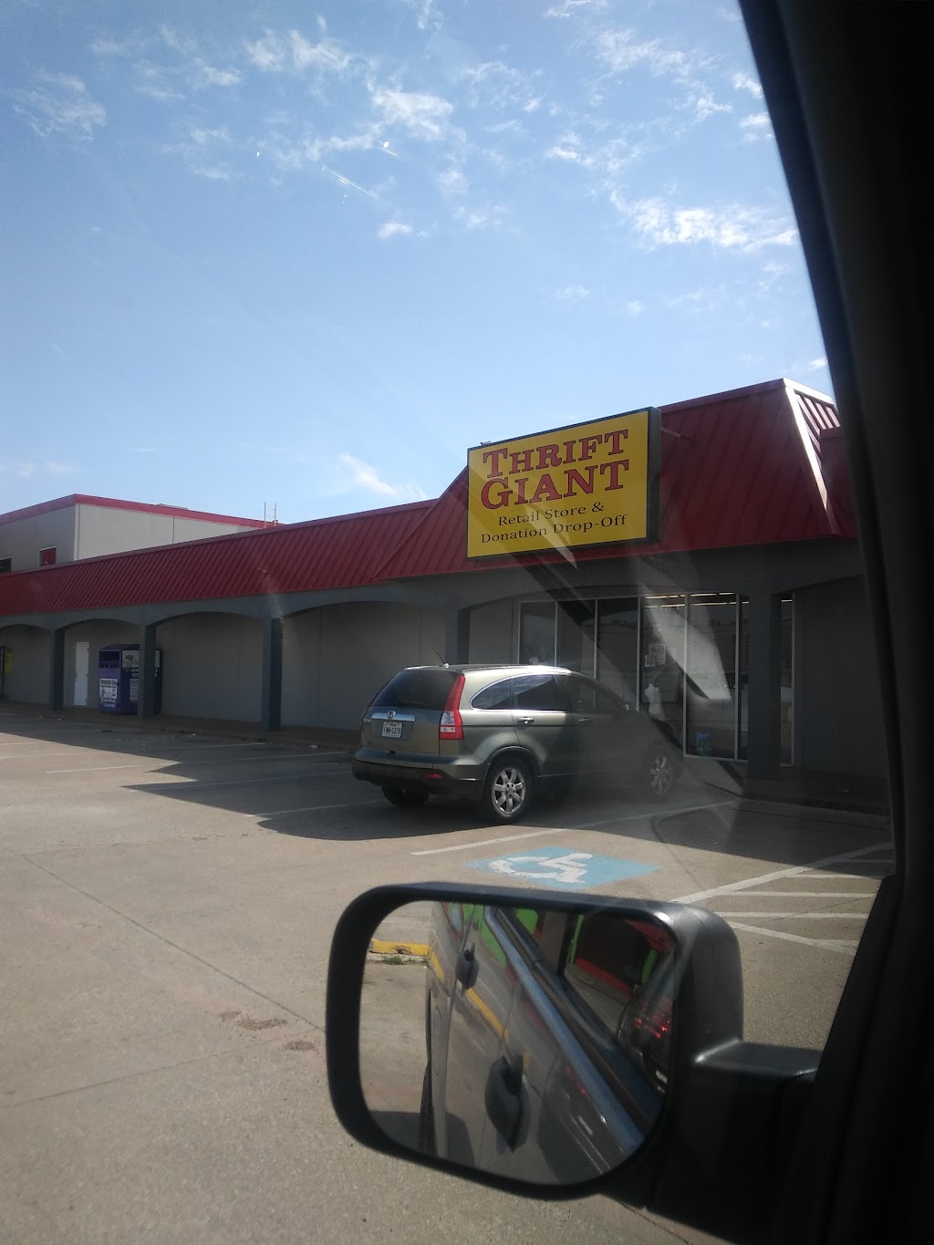 Thrift Giant | 3039 W Northwest Hwy, Dallas, TX 75220, USA | Phone: (214) 792-9409