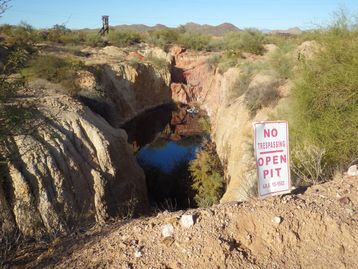 The Old Wasp Mine | 5289 E Apache Trail, Apache Junction, AZ 85119, USA | Phone: (480) 982-2671