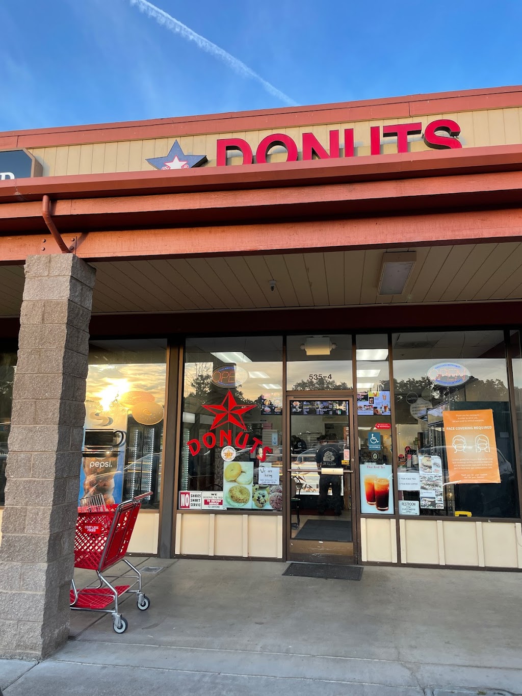 Star Donuts | 535 CA-49, Jackson, CA 95642, USA | Phone: (209) 223-1300