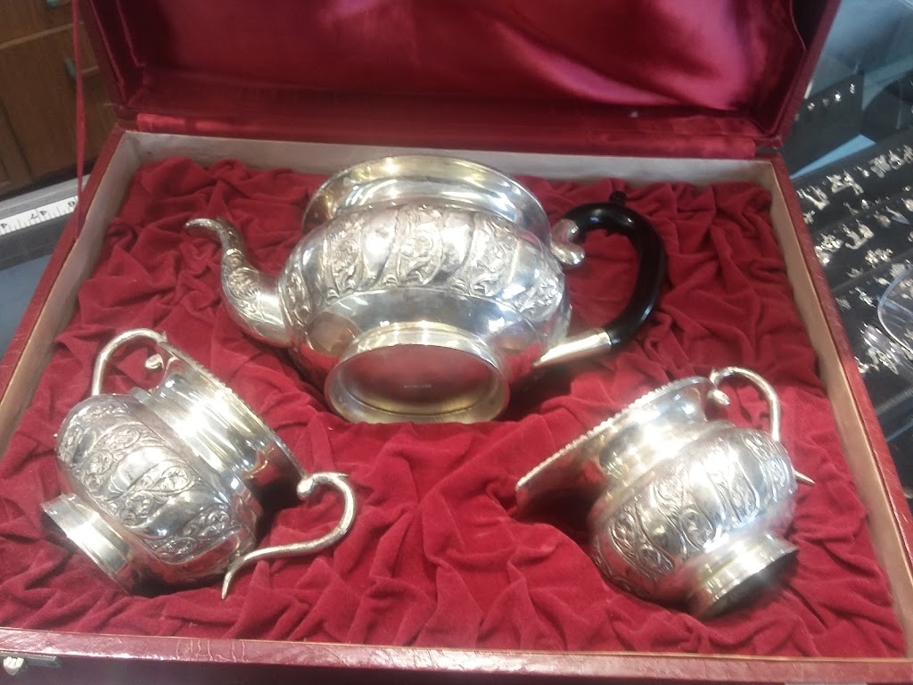 Hallock Jewelry Pawn | 2060 W Lincoln Ave, Anaheim, CA 92801, USA | Phone: (714) 491-0304 Hallock Jewelry Pawn | 2060 W Lincoln Ave, Anaheim, CA 92801, USA | Phone: (714) 491-0304