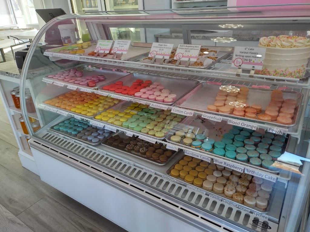 Sweet Stuff Bake Shop | 4 Olympia St, Norton, MA 02766, USA | Phone: (508) 272-8477