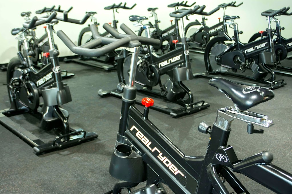 Steel Fitness & Tan | 1051 12th Ave NE, Norman, OK 73071, USA | Phone: (405) 360-3282