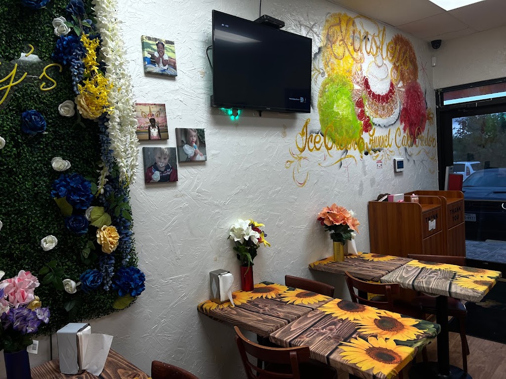 Kinsley's Kones Ice Cream and Funnel Cake Parlor in 2101 Altamesa Blvd