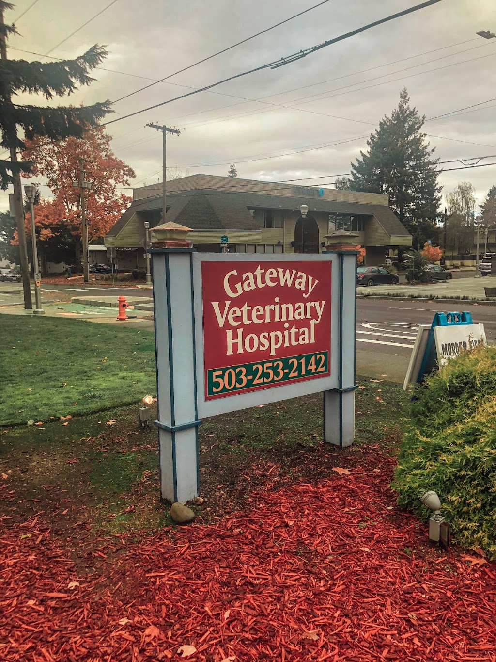 Gateway Veterinary Hospital | 11222 NE Halsey St, Portland, OR 97220, USA | Phone: (503) 253-2142