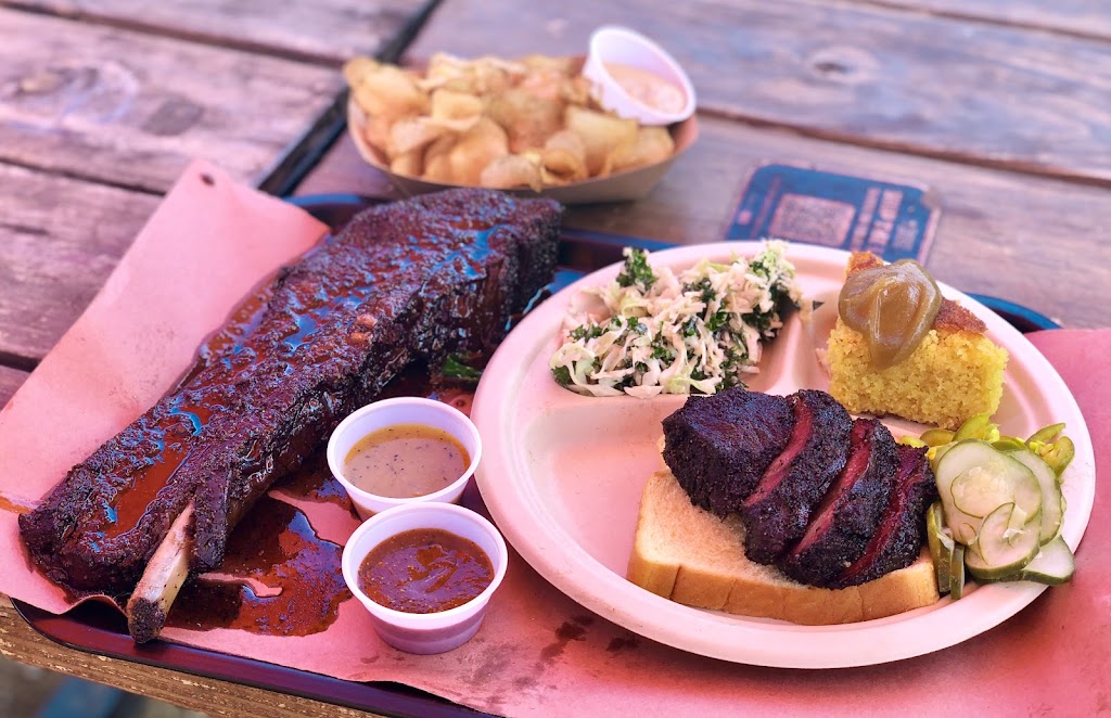 Leroy and Lewis Barbecue | 121 Pickle Rd, Austin, TX 78704, USA | Phone: (512) 945-9882