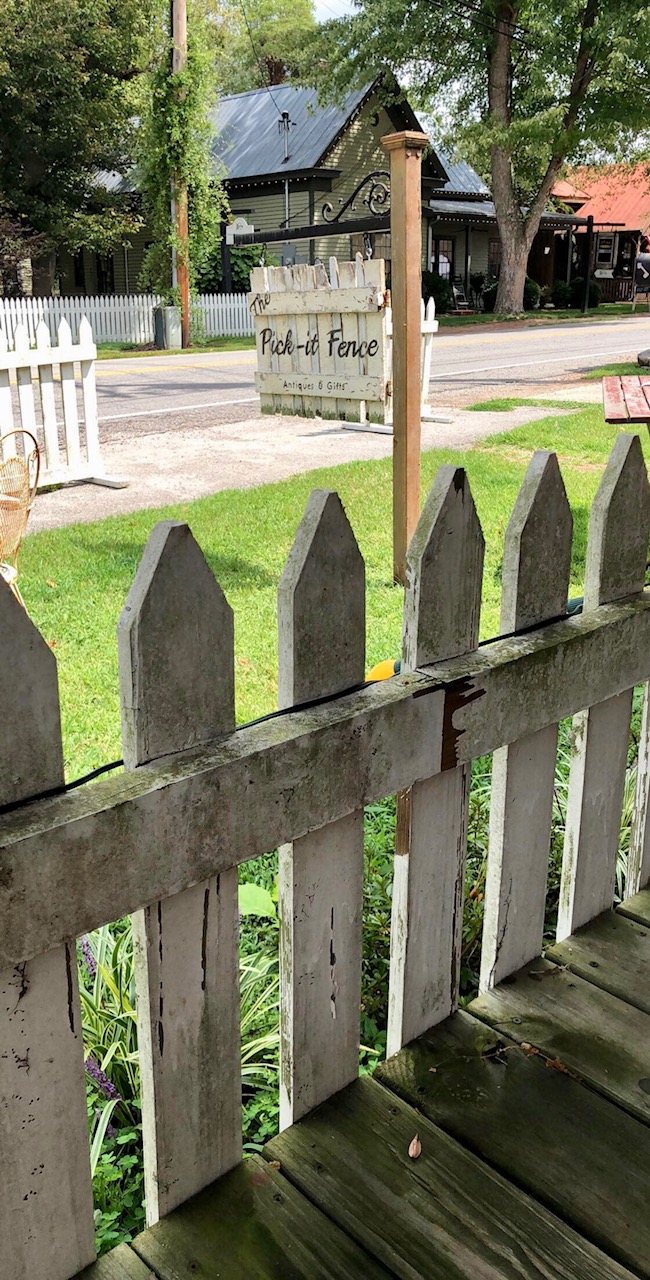 The Pick-it Fence | 4157 Old Hillsboro Rd, Franklin, TN 37064, USA | Phone: (615) 721-8742