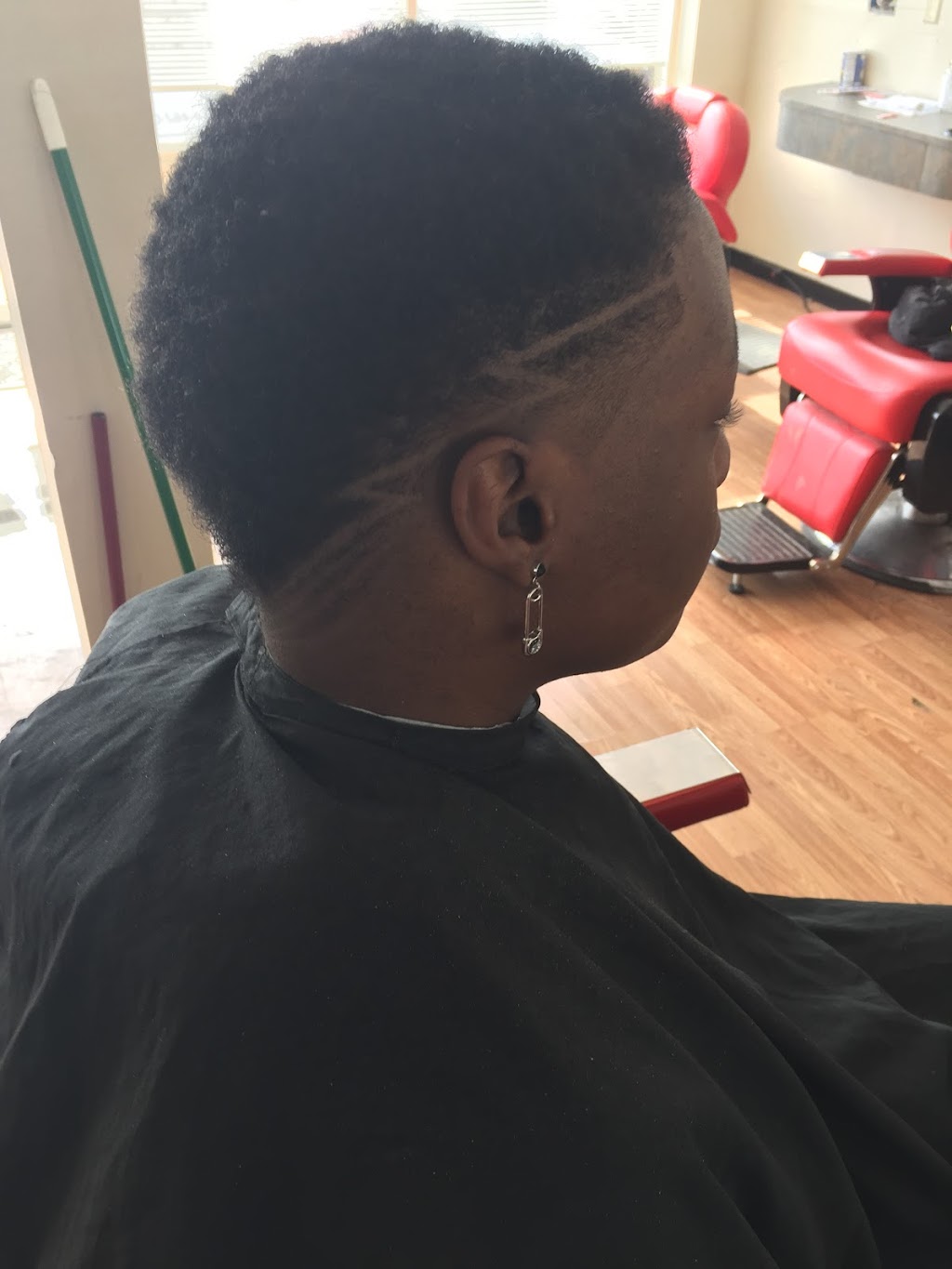 Mayme’s Barber and Beauty LLC. | 2046 Mock Rd, Columbus, OH 43219 | Phone: (614) 962-5016
