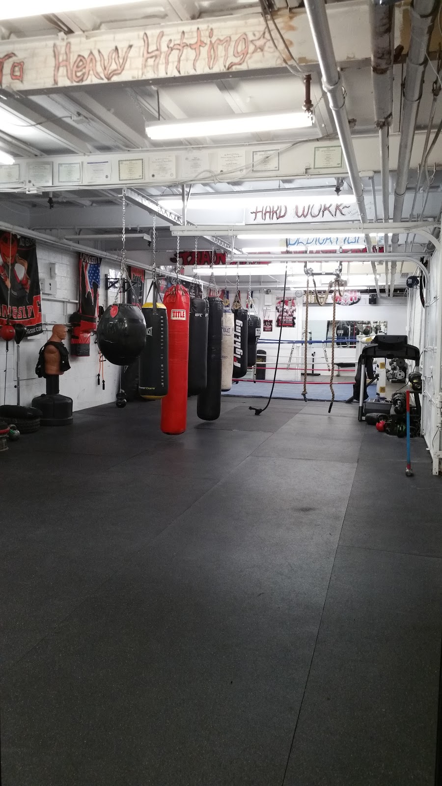 Heavy Hitting Boxing & Fitness | 66 Viaduct Rd, Stamford, CT 06907, USA | Phone: (203) 667-3993