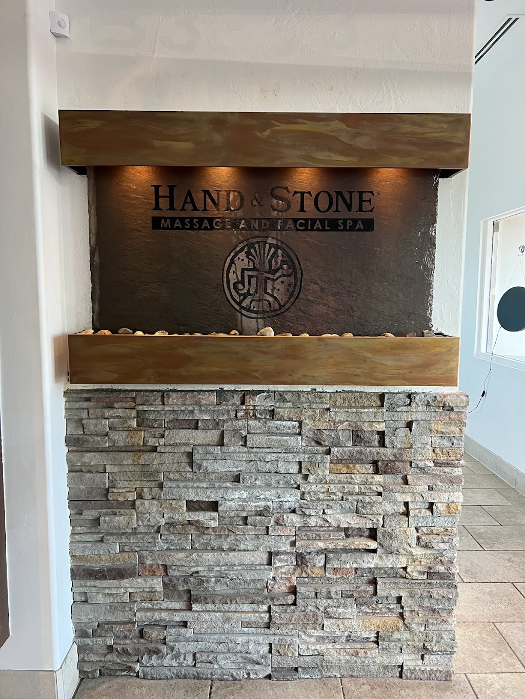 Hand and Stone Massage and Facial Spa Ahwatukee | 4940 E Ray Rd, Phoenix, AZ 85044, USA | Phone: (602) 892-3405