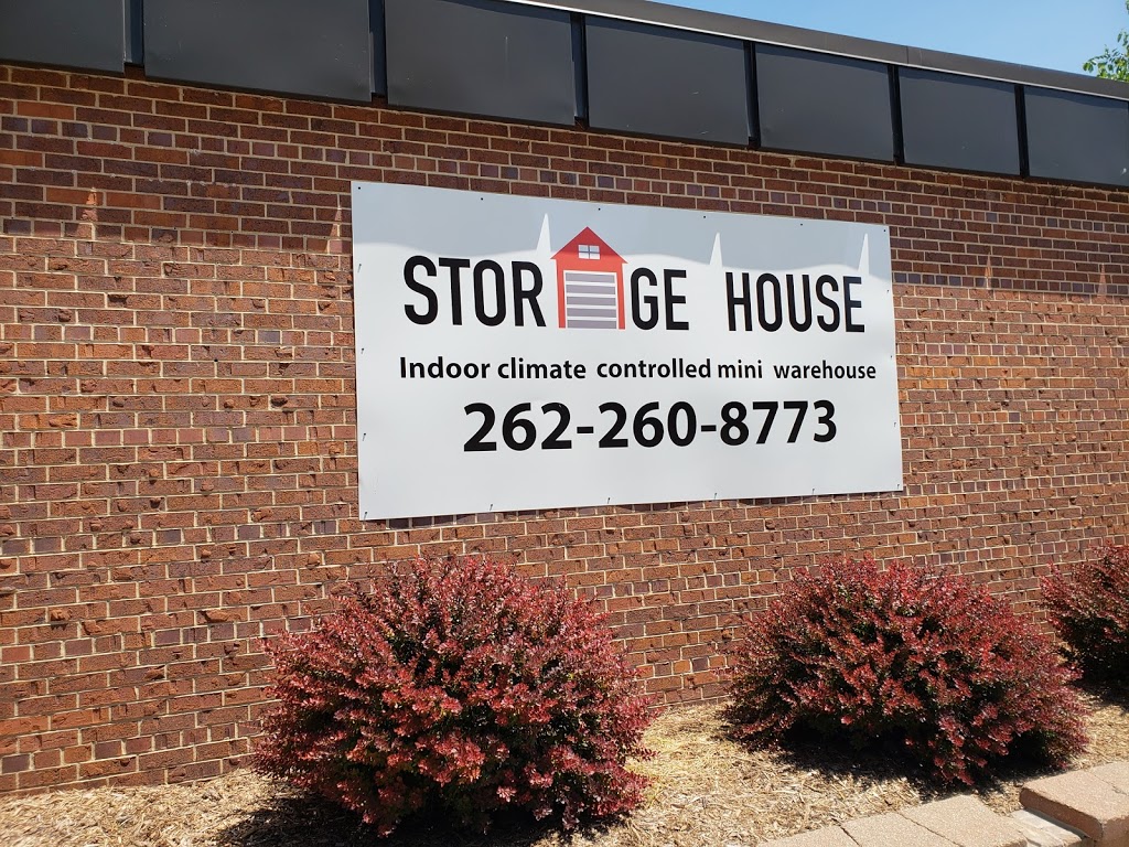 Storage House | 2220 Northwestern Ave, Racine, WI 53404, USA | Phone: (262) 260-8773