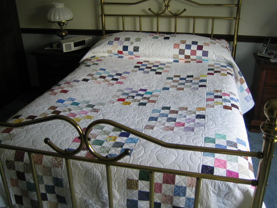 Candy Apple Quilts Longarm Quilting Service | 8075 Lexington Way, North Ridgeville, OH 44039, USA | Phone: (440) 371-6409