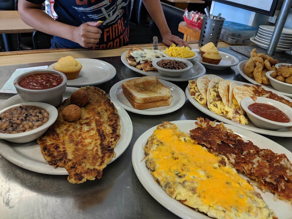 Moms Cafe | 3108 Old Denton Rd #112, Carrollton, TX 75007, USA | Phone: (972) 492-0004