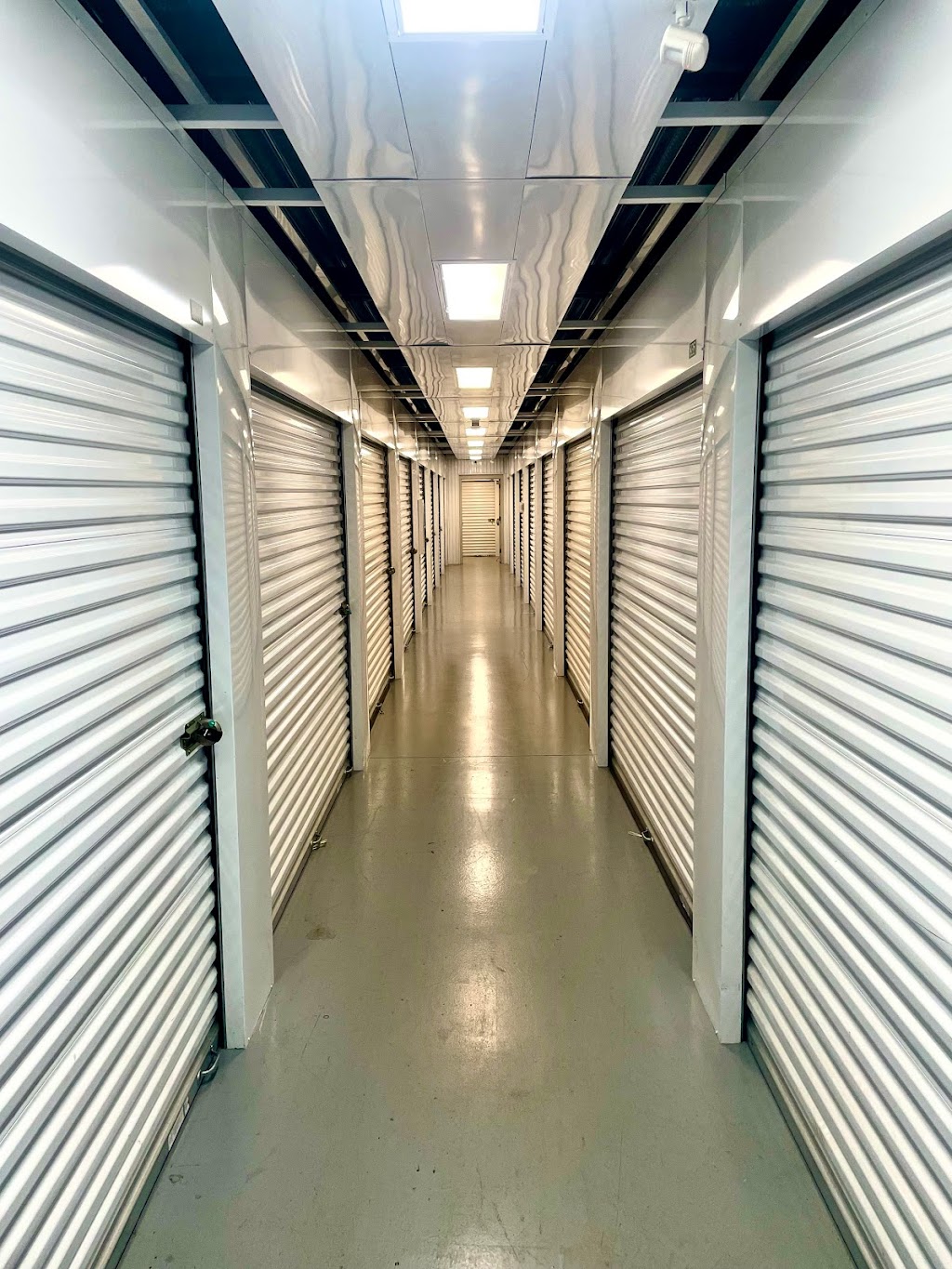 Stuff-N-Storage | 2820 Holly Springs Pkwy, Canton, GA 30115, USA | Phone: (770) 345-6464