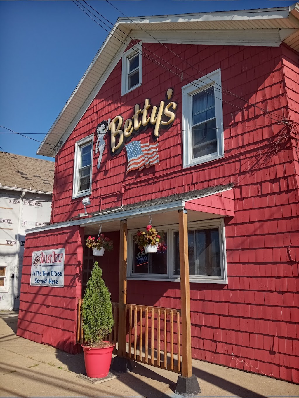 Bettys Grill | 215 Main St, North Tonawanda, NY 14120, USA | Phone: (716) 693-6422