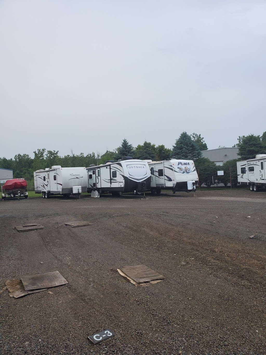 Bills Trailer Storage | 18452 Telegraph Rd, Romulus, MI 48174, USA | Phone: (734) 941-5330