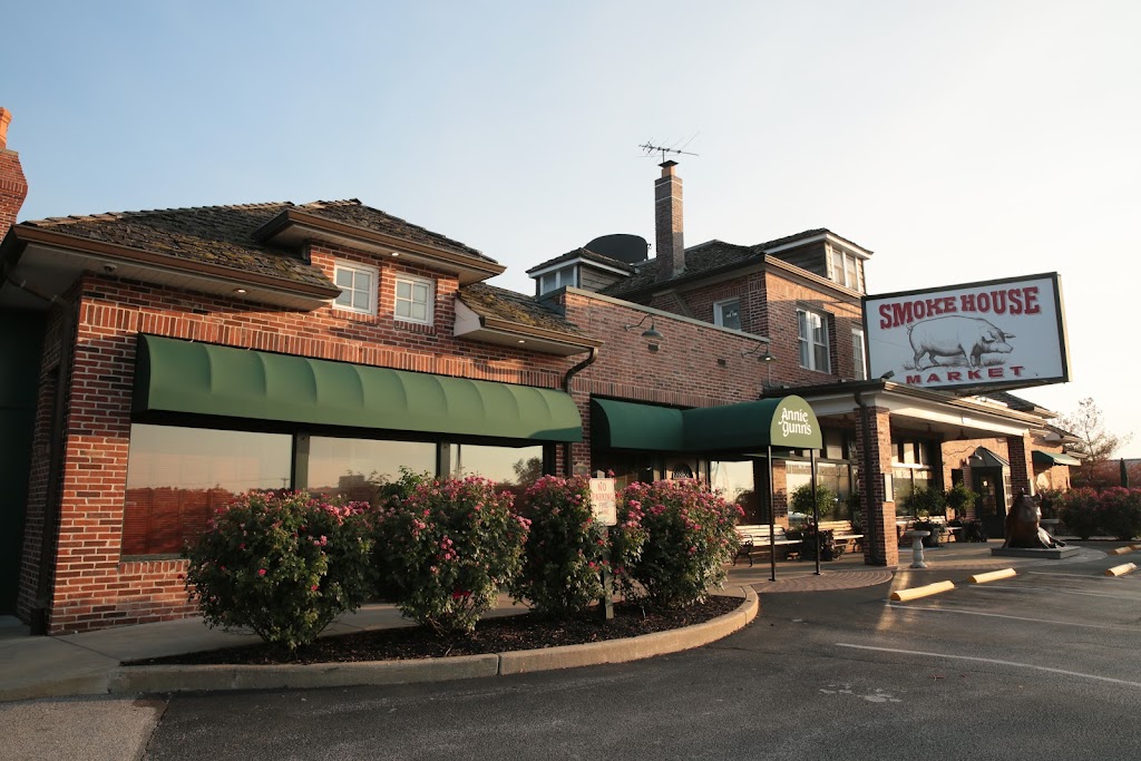 Annie Gunns Restaurant | 16806 Chesterfield Airport Rd, Chesterfield, MO 63005, USA | Phone: (636) 532-7684