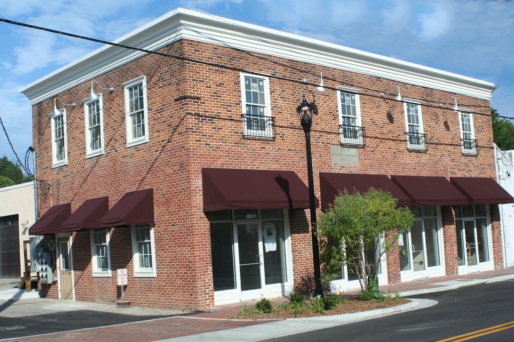 Smithfield Firehouse 1939 Shops & Residential Lofts | 113 N Church St, Smithfield, VA 23430, USA | Phone: (757) 357-3113