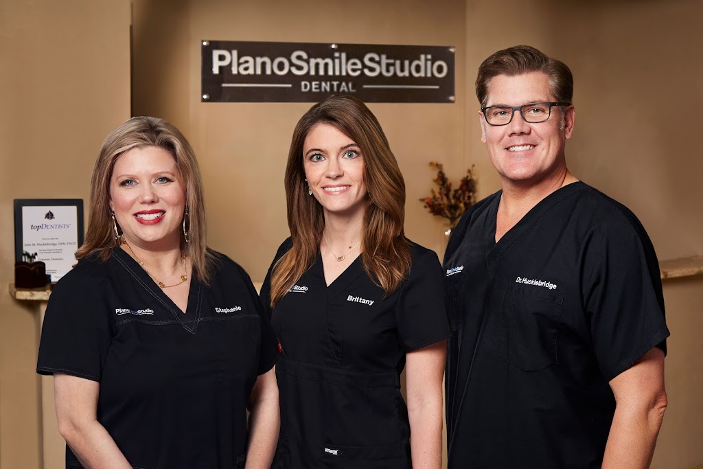 Plano Dental Implants & Cosmetic Dentist: Plano Smile Studio - Dr. Hucklebridge | 6001 Windhaven Pkwy, Plano, TX 75093, USA | Phone: (972) 398-2550