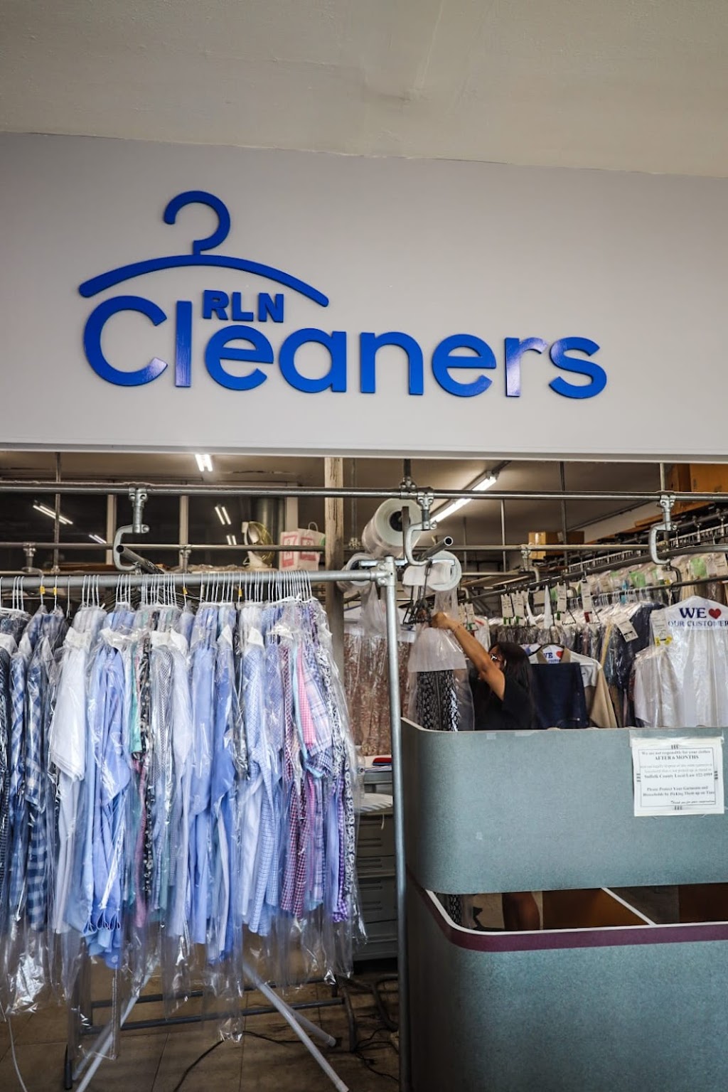 RLN CLEANERS | 665 E Jericho Turnpike, Huntington Station, NY 11746, USA | Phone: (631) 223-3173