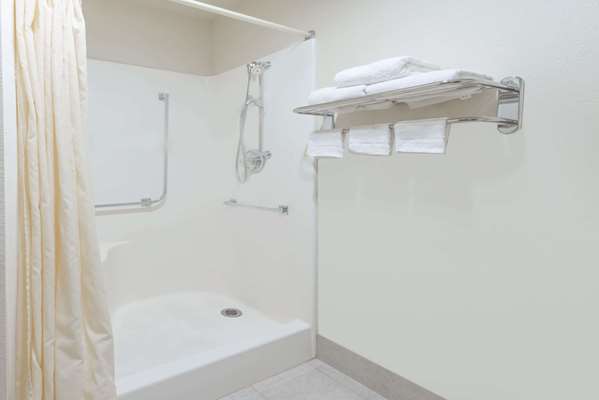 Gibson Michele | 94 Old Short Hills Rd # 1, Livingston, NJ 07039, USA | Phone: (973) 322-2200