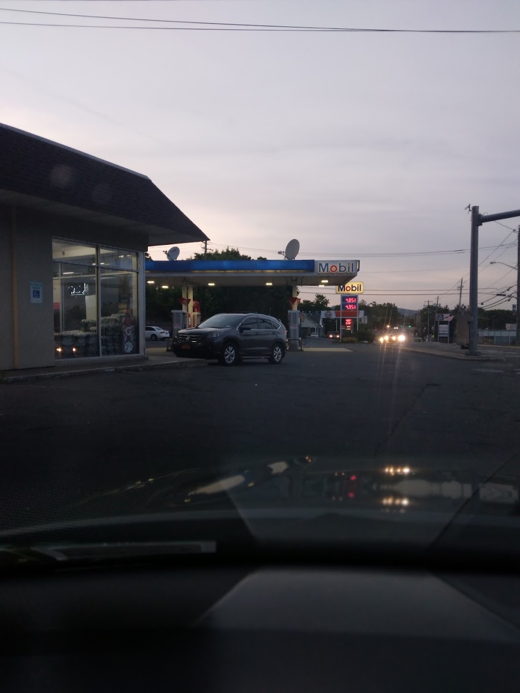 Mobil | 163 S Liberty Dr, Stony Point, NY 10980, USA | Phone: (845) 429-1964