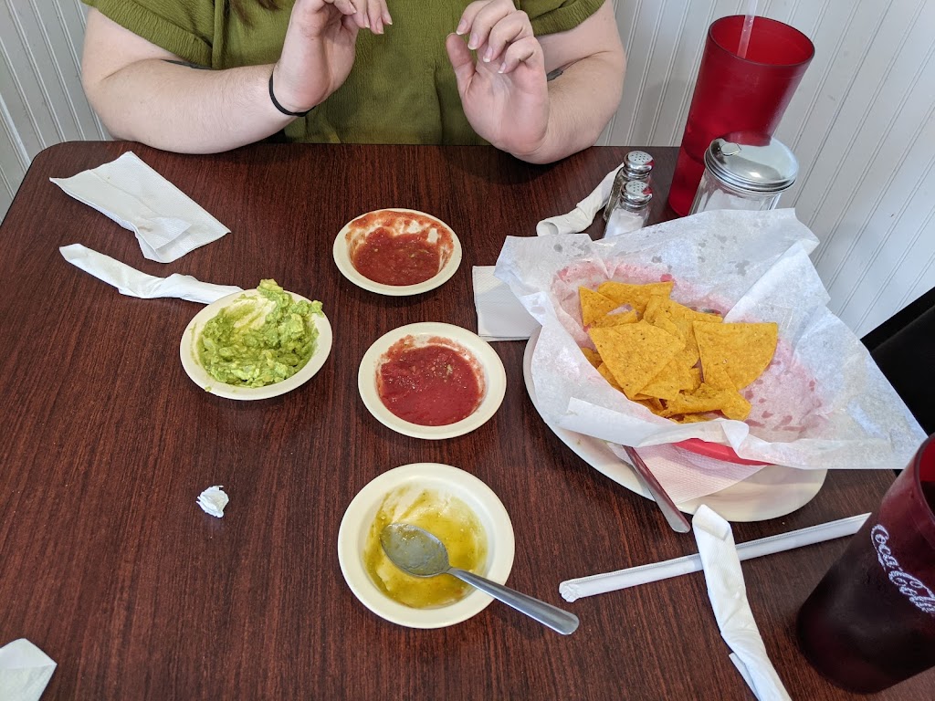 Hermanos Taqueria & Bakery | 1002 NW River Rd, Martindale, TX 78655, USA | Phone: (512) 620-2554