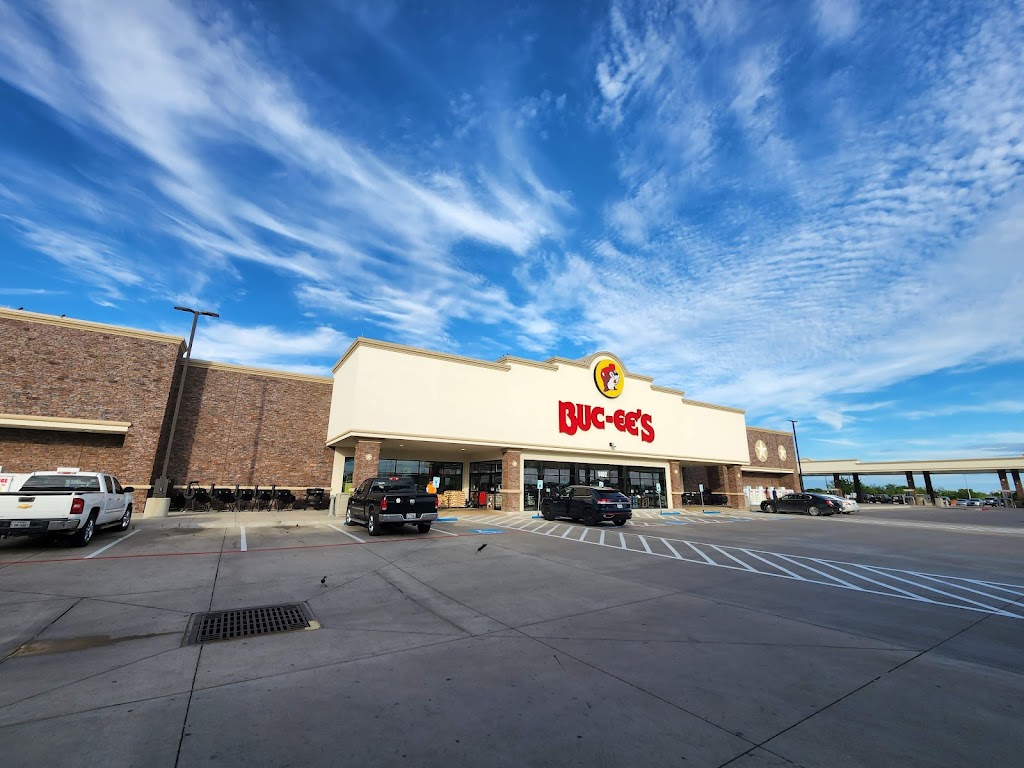 Buc-ees | 1402 I-45, Ennis, TX 75119, USA | Phone: (979) 230-2930