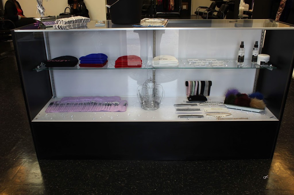 Deluxe Boutique Beauty Bar | 5633 Princess Anne Rd, Virginia Beach, VA 23462, USA | Phone: (757) 773-1608