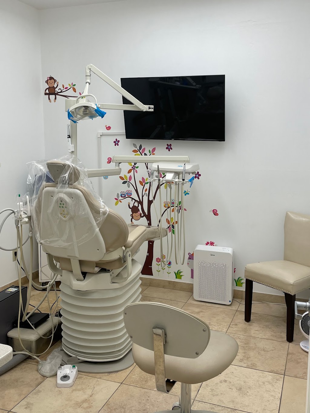 The Wiggly Tooth Pediatric Dentistry | 9002 E Desert Cove Ave STE 100, Scottsdale, AZ 85260, USA | Phone: (877) 494-4459