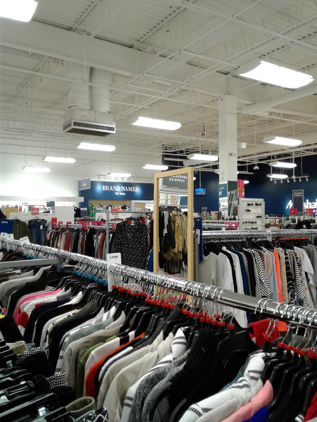 Marshalls | 370 Half Day Rd, Buffalo Grove, IL 60089, USA | Phone: (847) 793-8193