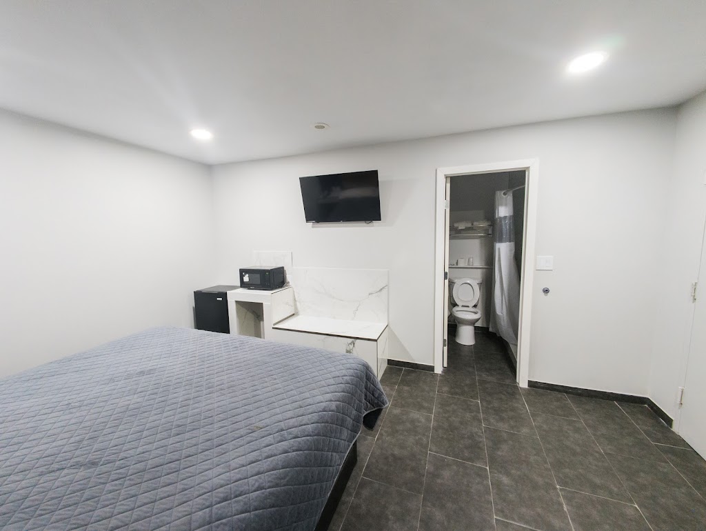 Royal Budget Inn | 6016 Collinsville Rd #1, East St Louis, IL 62201, USA | Phone: (618) 874-4451