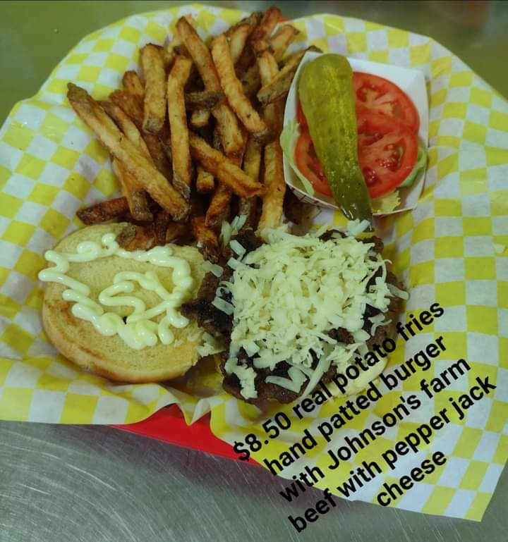 CandyMans homemade burgers and Brews | 112 Elizabeth St, Picayune, MS 39466, USA | Phone: (601) 215-3970