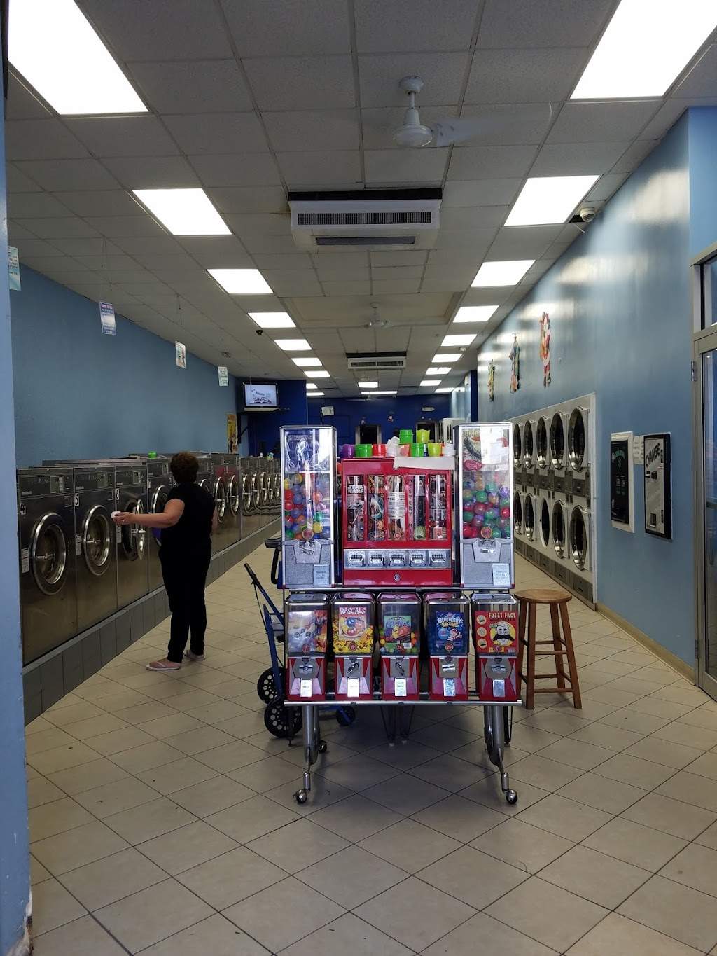 Mr Sparky Laundromat | 245 Union Ave, New Rochelle, NY 10801, USA | Phone: (914) 235-1828