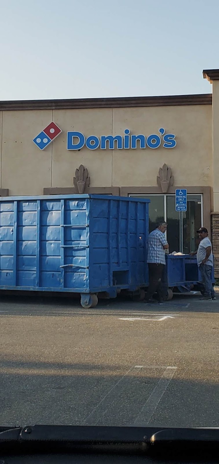 Dominos pizza | 10986 Sierra Ave., Fontana, CA 92337, USA | Phone: (909) 550-1800