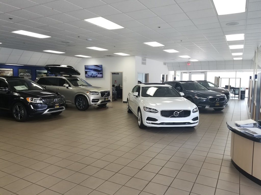 Volvo Cars Lisle | 4325 Lincoln Ave, Lisle, IL 60532, USA | Phone: (630) 206-5100