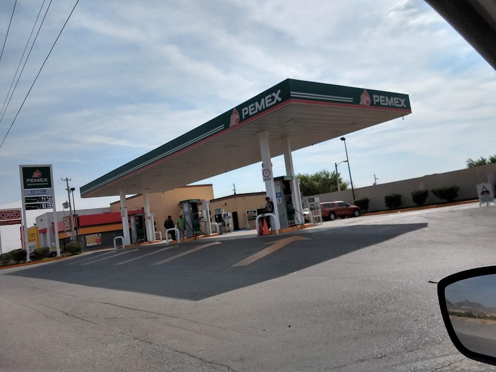 Gasolinera Pemex | Eje Vial Juan Gabriel, Colina Nte No. 10342, km 20, 32674 Cd Juárez, Chih., Mexico | Phone: 800 736 3900