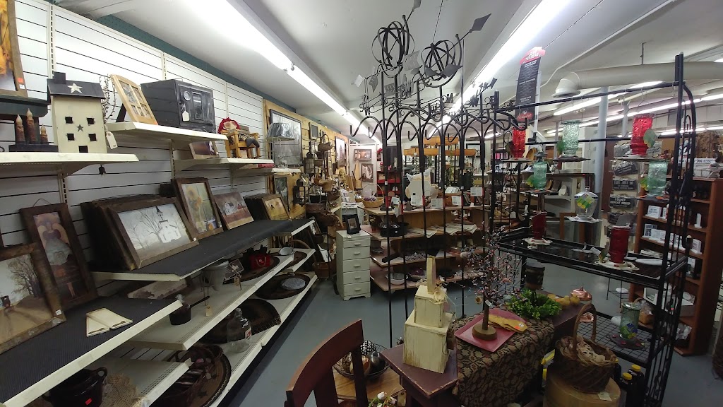 Pickaway Craft Mall | 2146 N Court St, Circleville, OH 43113, USA | Phone: (740) 731-3733