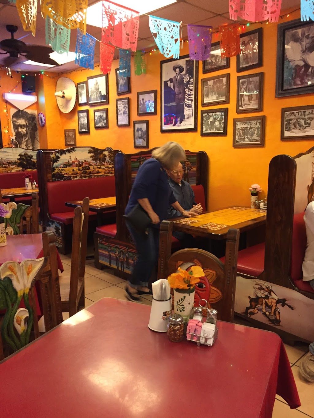Rustys Pizza Parlor | 10824 Rosedale Hwy, Bakersfield, CA 93312, USA | Phone: (661) 835-5555 Rustys Pizza Parlor | 10824 Rosedale Hwy, Bakersfield, CA 93312, USA | Phone: (661) 835-5555