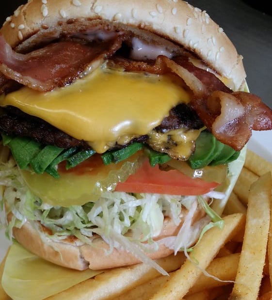 P&G Super Burger | 15038 Ramona Blvd, Baldwin Park, CA 91706, USA | Phone: (626) 338-4348