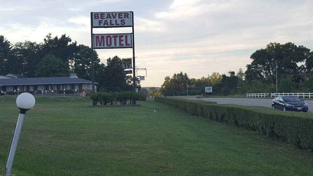 Beaver Falls Motel | 7257 Big Beaver Blvd, Beaver Falls, PA 15010, USA | Phone: (724) 843-0630