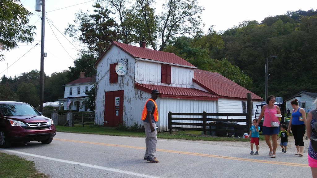 Carriage House Farm Market | 2872 Lawrenceburg, North Bend, OH 45052, USA | Phone: (513) 467-0096