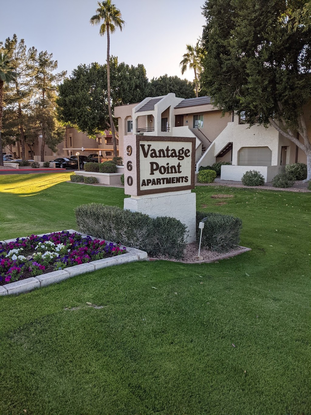 Vantage Point | 960 N Gilbert Rd, Gilbert, AZ 85234, USA | Phone: (480) 892-0855