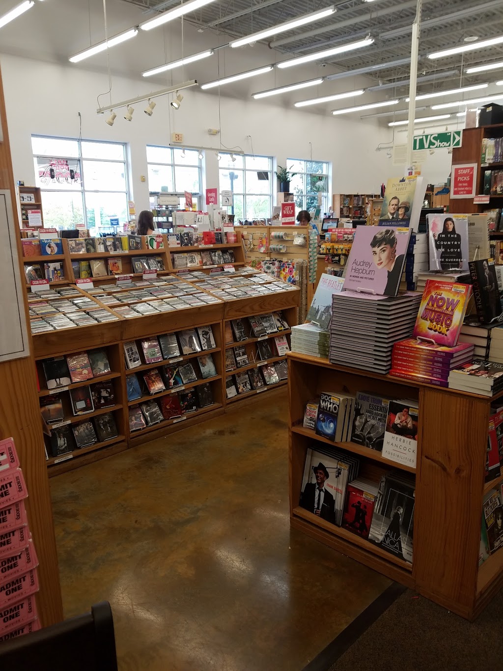 Half Price Books | 2321 Sir Barton Way, Lexington, KY 40509, USA | Phone: (859) 264-0848