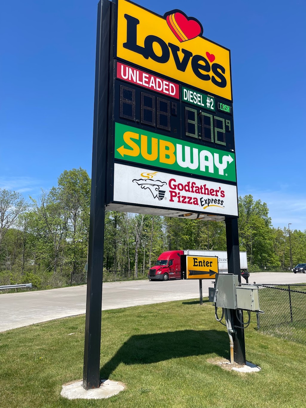 Loves Travel Stop | 4352 OH-225, Diamond, OH 44412, USA | Phone: (234) 863-4940