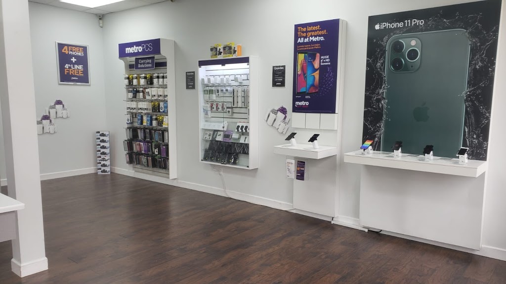 Metro by T-Mobile | 297 Burnside Ave, Lawrence, NY 11559, USA | Phone: (516) 812-6400