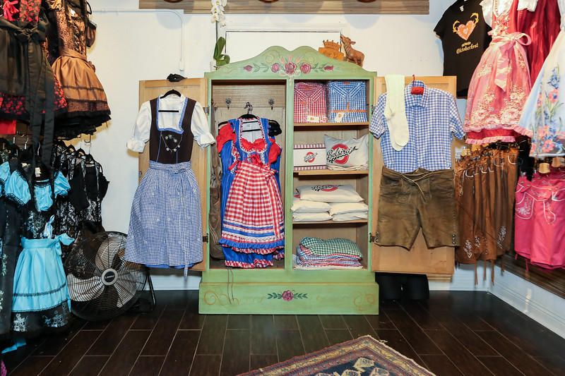 Ca Dirndl Haus | 7561 Center Ave #51a, Huntington Beach, CA 92647, USA | Phone: (714) 240-6171