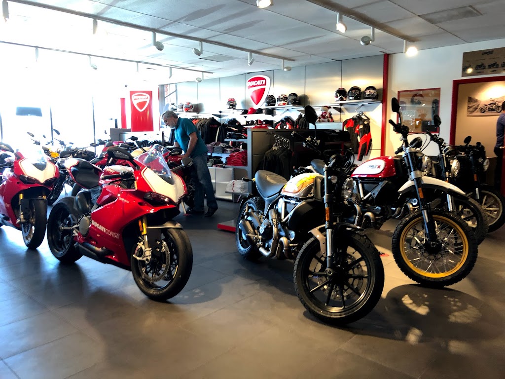 Two Wheels World (Ducati & Triumph Pompano Beach) | 840 S Andrews Ave, Pompano Beach, FL 33069, USA | Phone: (954) 788-9550