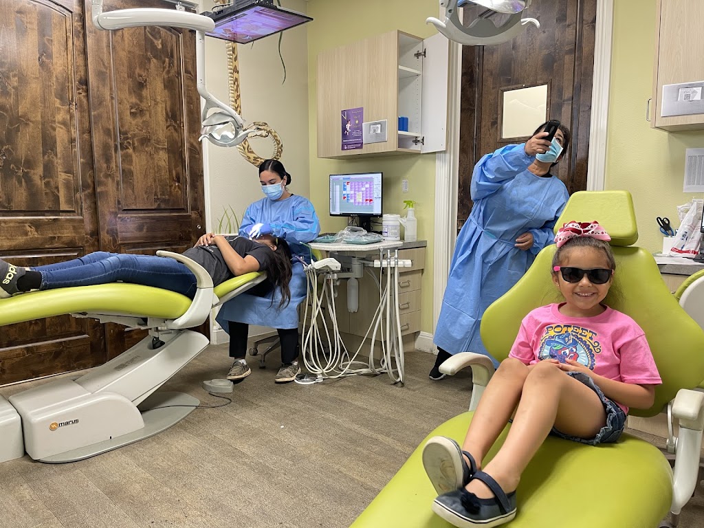 Tots to Teens Pediatric Dentistry & Orthodontics | 19315 McDonald St, Lytle, TX 78052, USA | Phone: (830) 772-5600