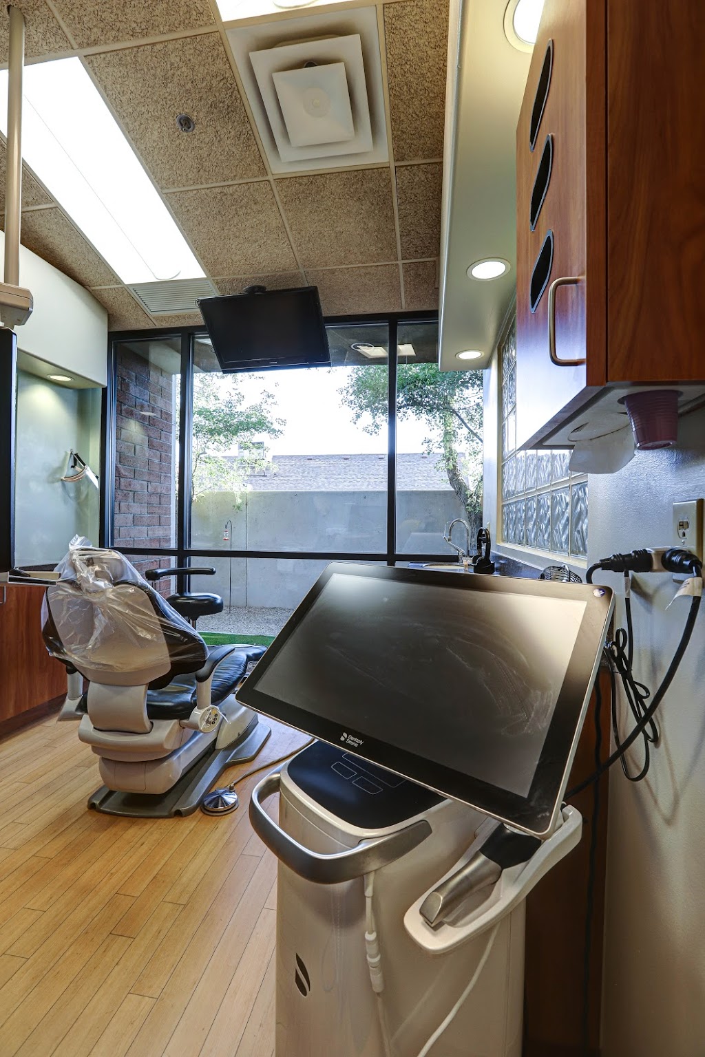 Jones Family Dentistry | 7350 S McClintock Dr #102, Tempe, AZ 85283, USA | Phone: (480) 831-9874